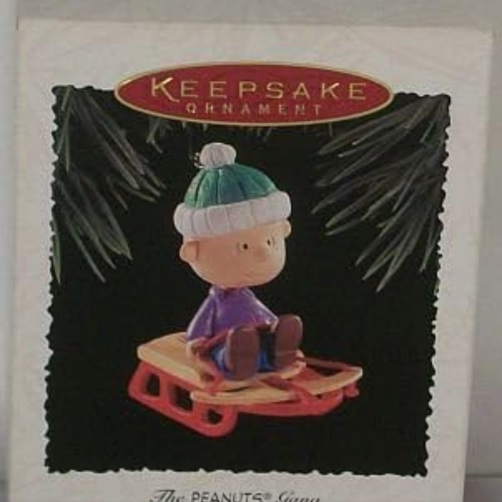 Vintage Hallmark Linus Sledding 1995 Christmas Ornament Peanuts Gang QX5059
